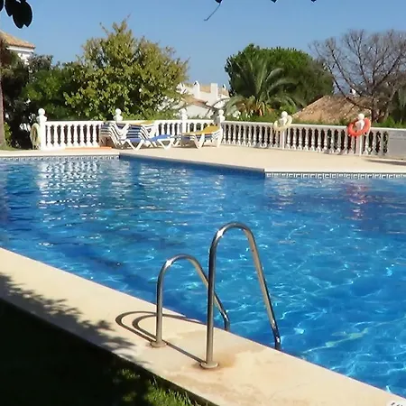 - Dom, Hiszpania Andaluzja, Costa Del Sol 埃斯特波纳